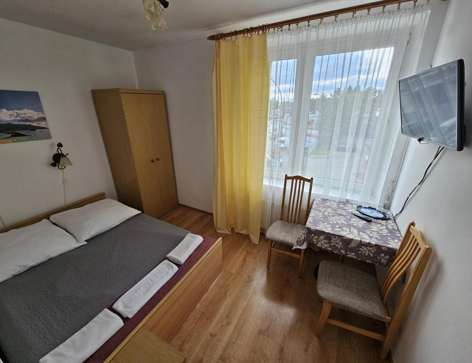 Hotel Eden 24H Rzeszów Exterior foto