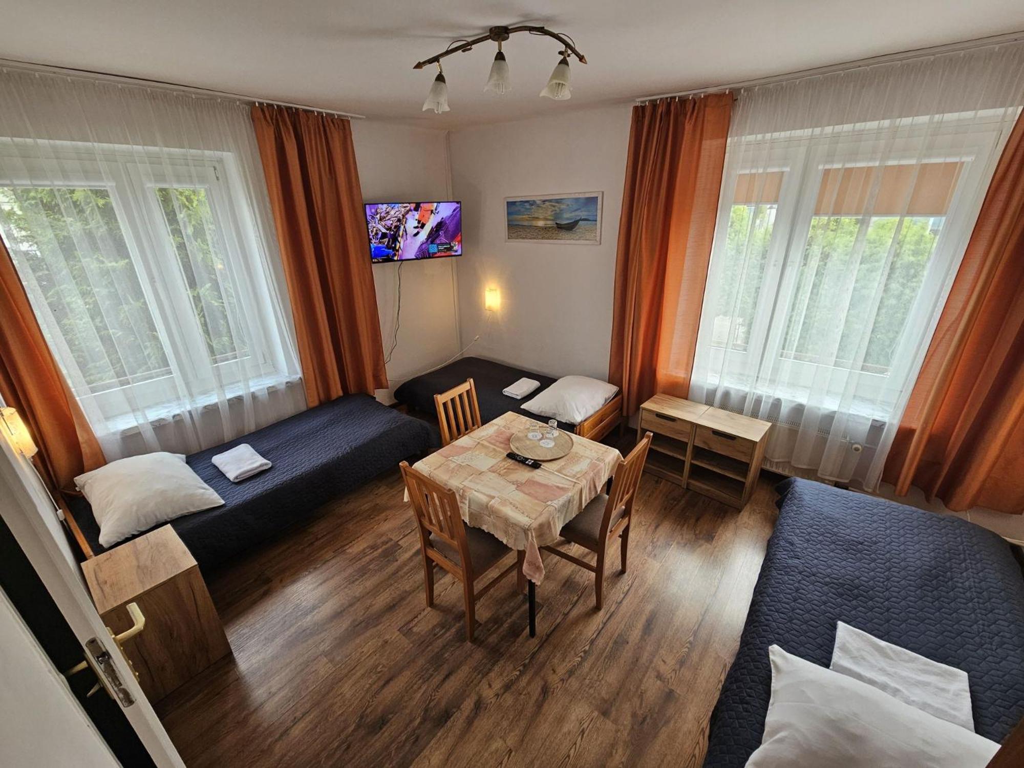 Hotel Eden 24H Rzeszów Exterior foto